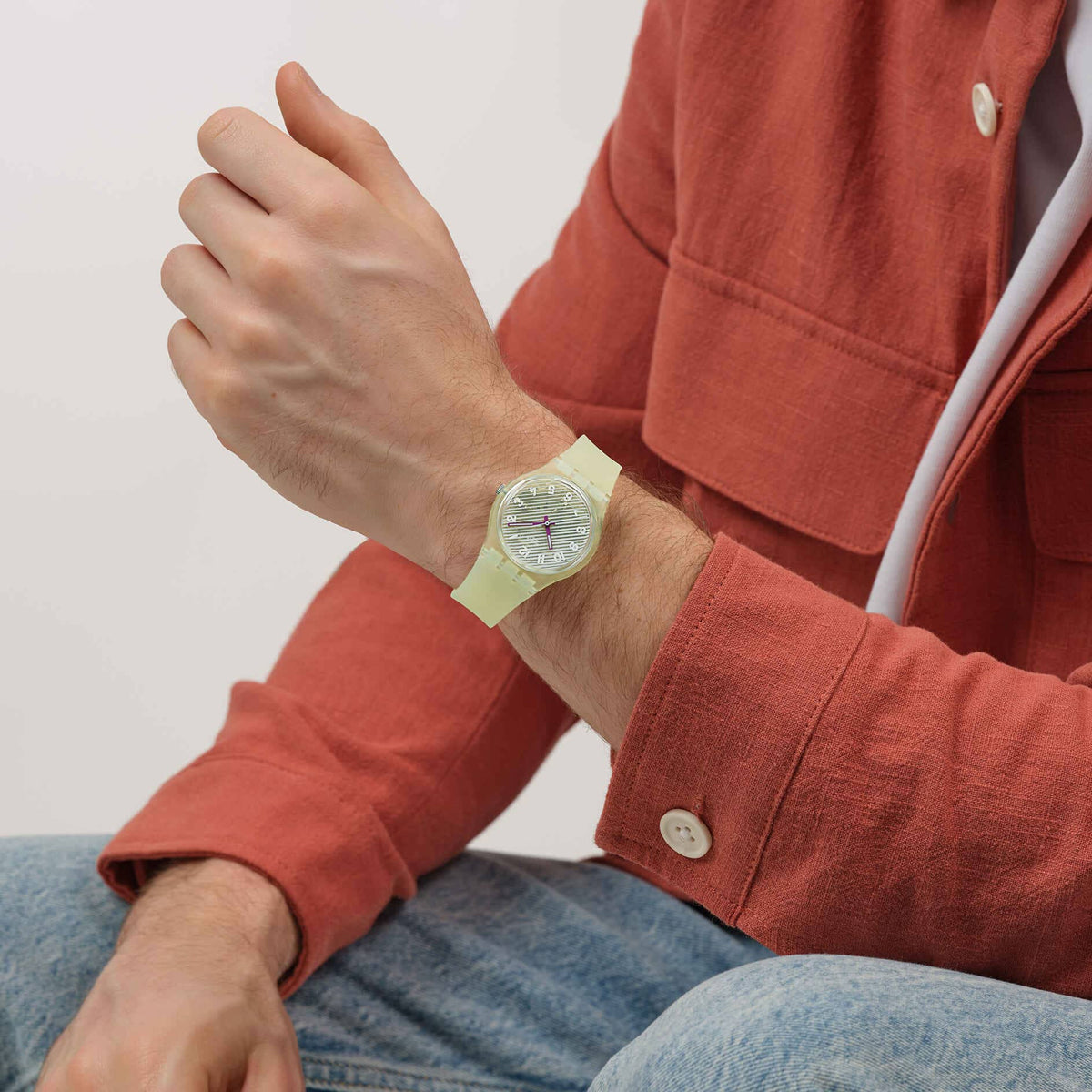 SWATCH WAVELENGTHS OF SAND SO28J102