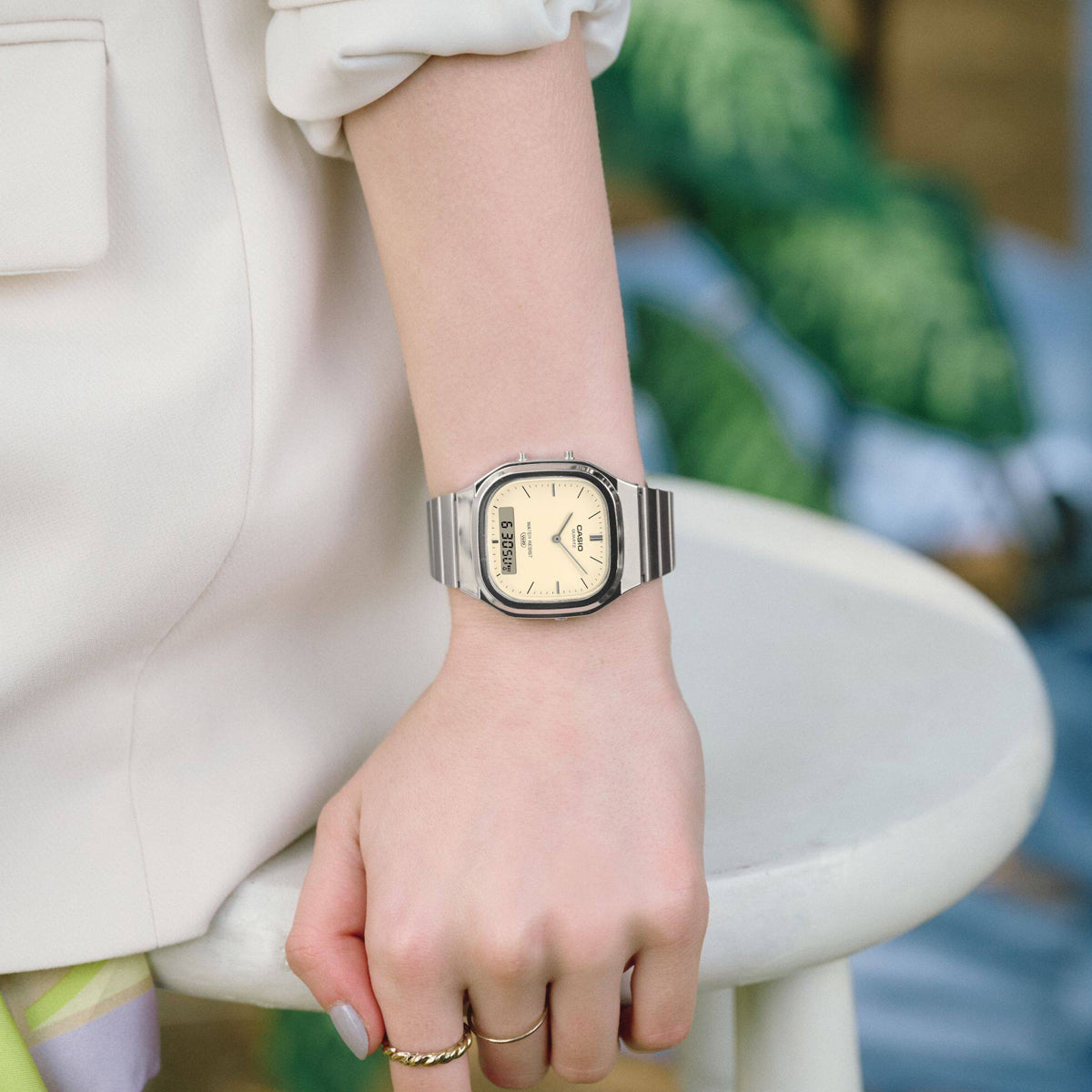 CASIO VINTAGE EDGY ÜMARDASTATUD RUUT – HÕBEDANE AQ-240E-7A2EF