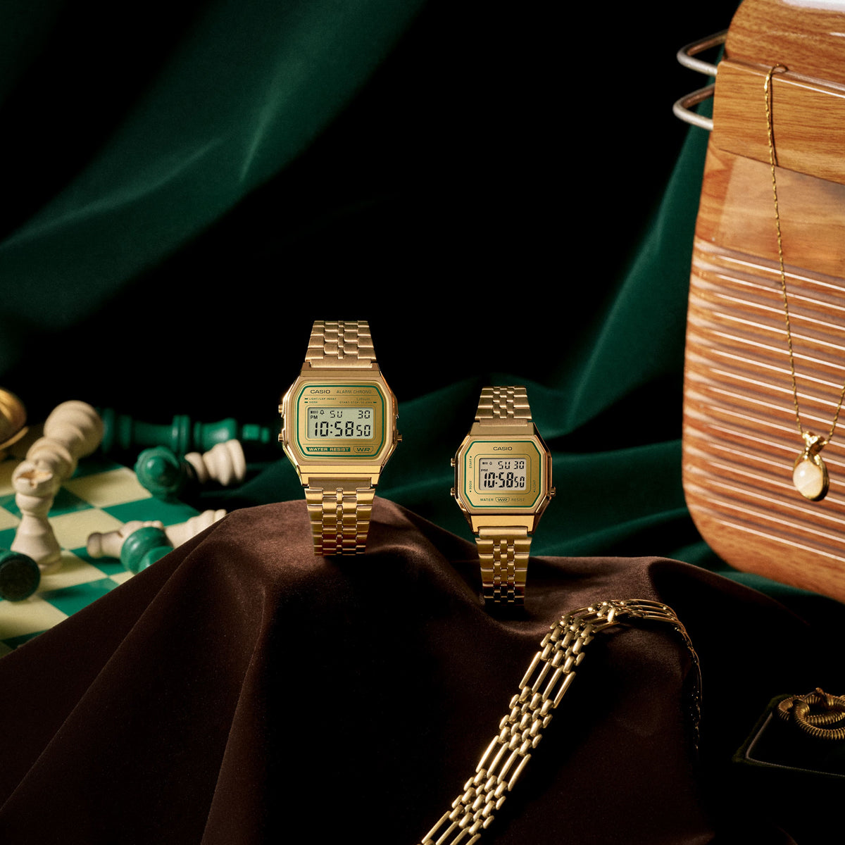 CASIO VINTAGE ICONIC - GOLD LA680WEGV-9AEF