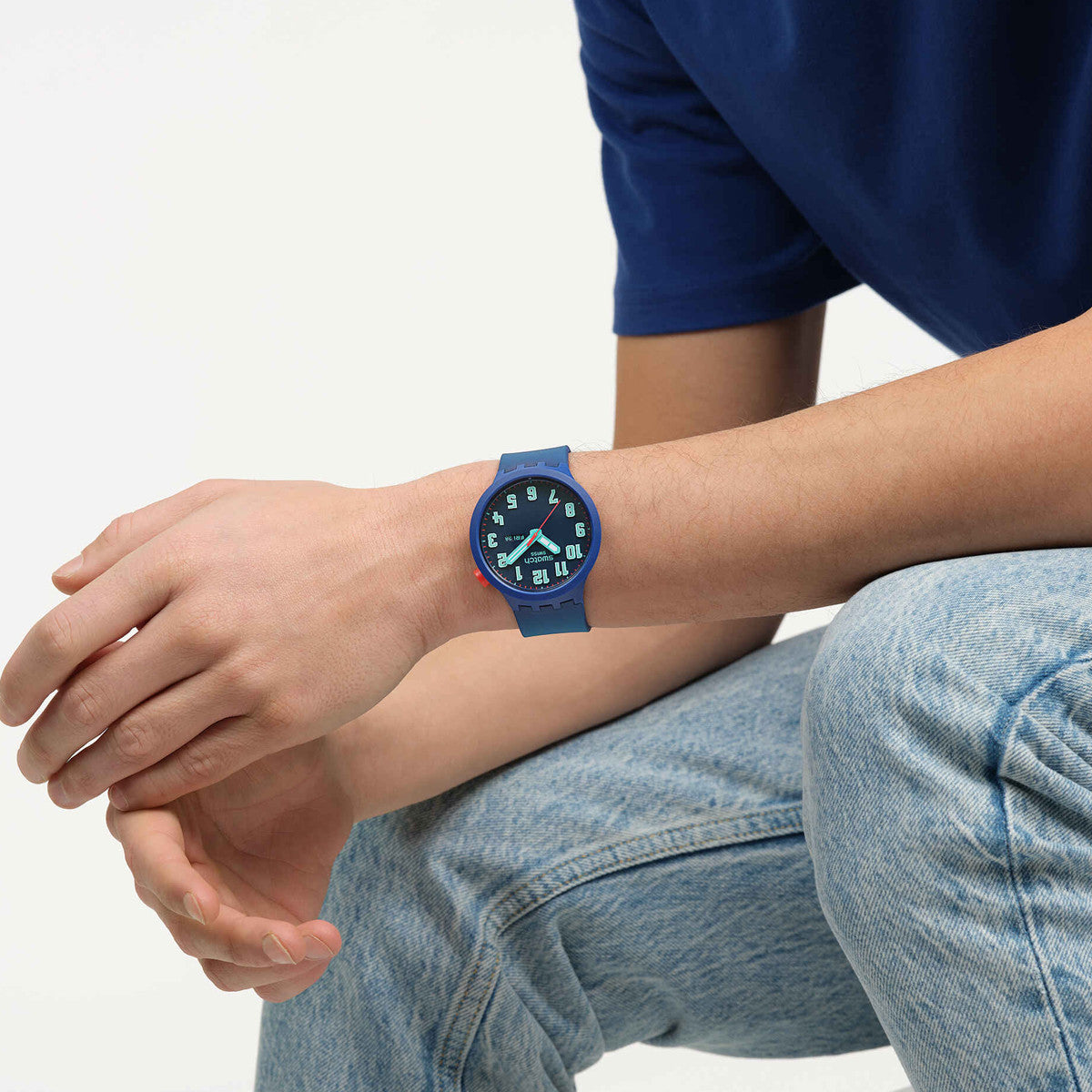 SWATCH ESSENTIALLY BOLD SB01N700