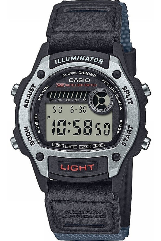 CASIO SPORT ILLUMINATOR VÄIKESELE RANNELE 36,6 mm korpus - HÕBEDANE W-220HF-8AVEF